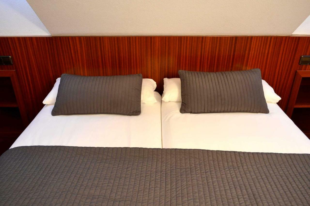 Apartamentos Alda Santa Cristina ペリリョ エクステリア 写真