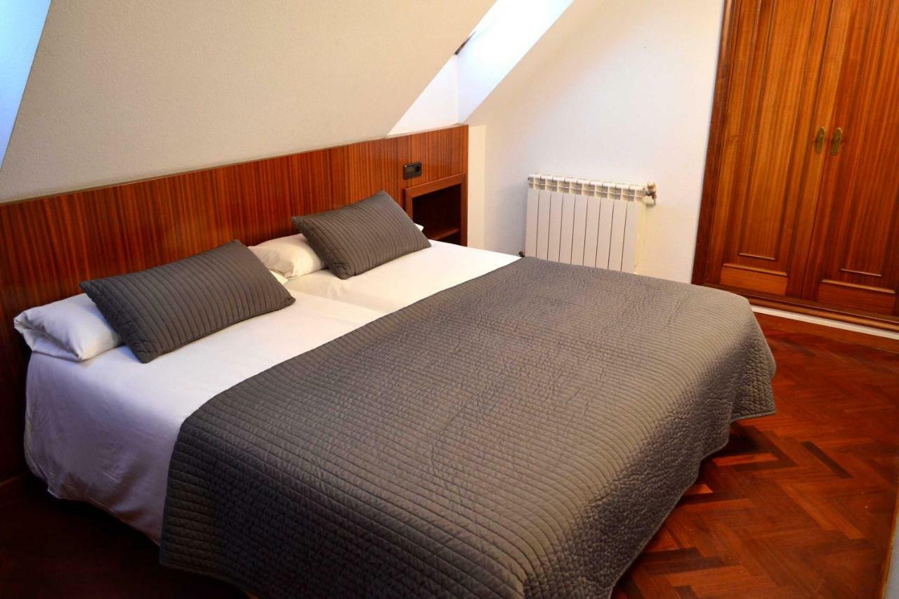 Apartamentos Alda Santa Cristina ペリリョ エクステリア 写真