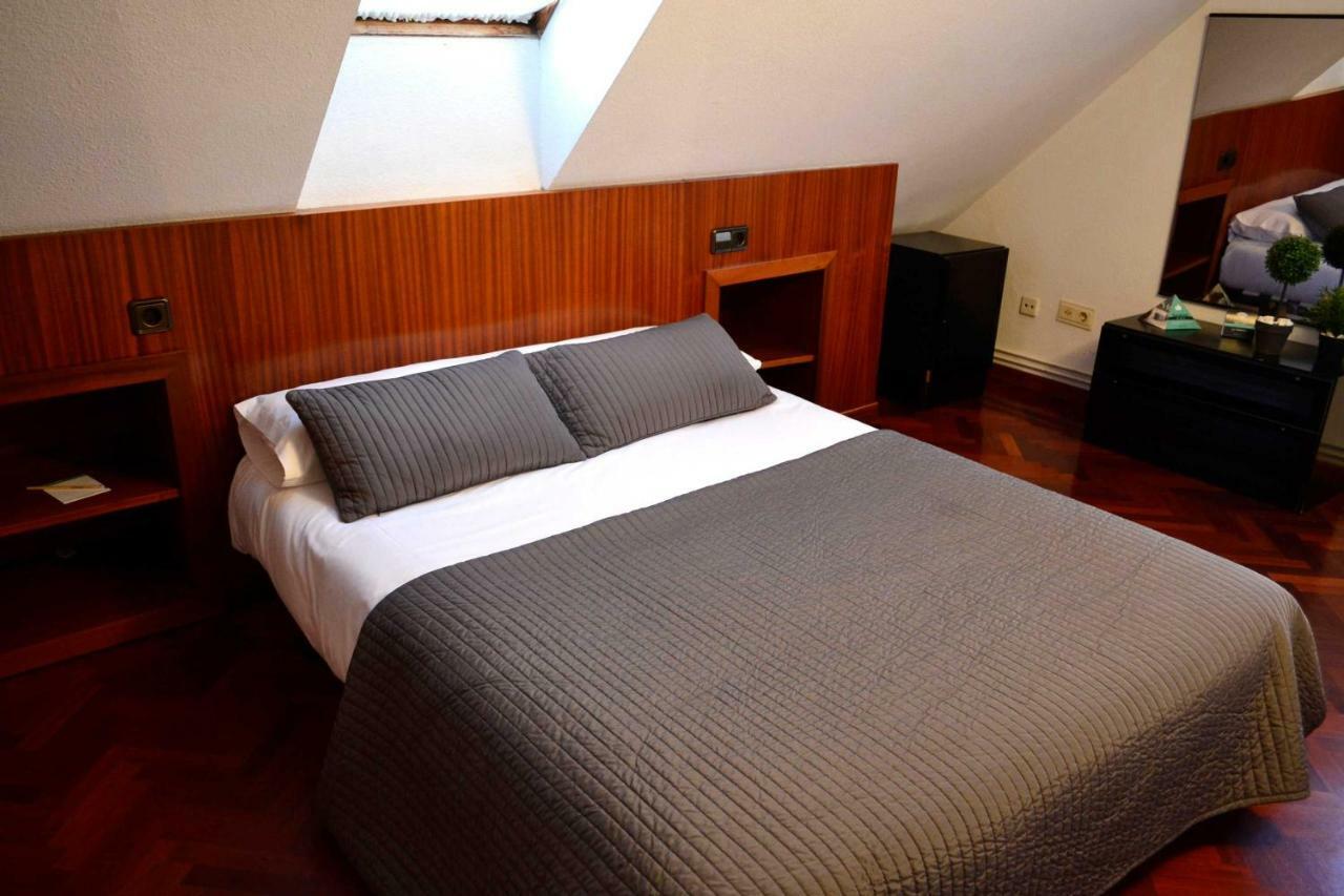 Apartamentos Alda Santa Cristina ペリリョ エクステリア 写真